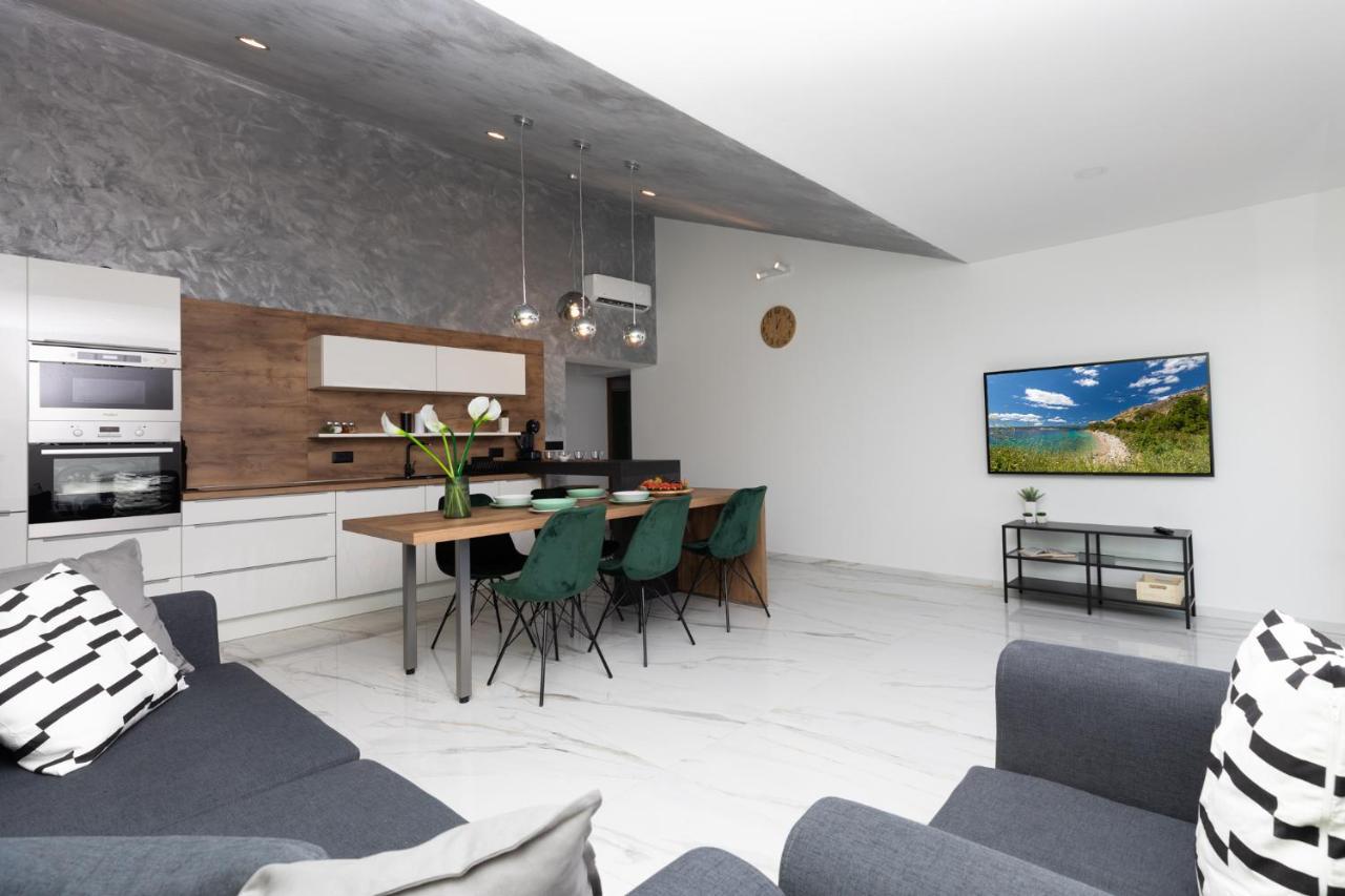 Apartments Ban Mimice Bagian luar foto