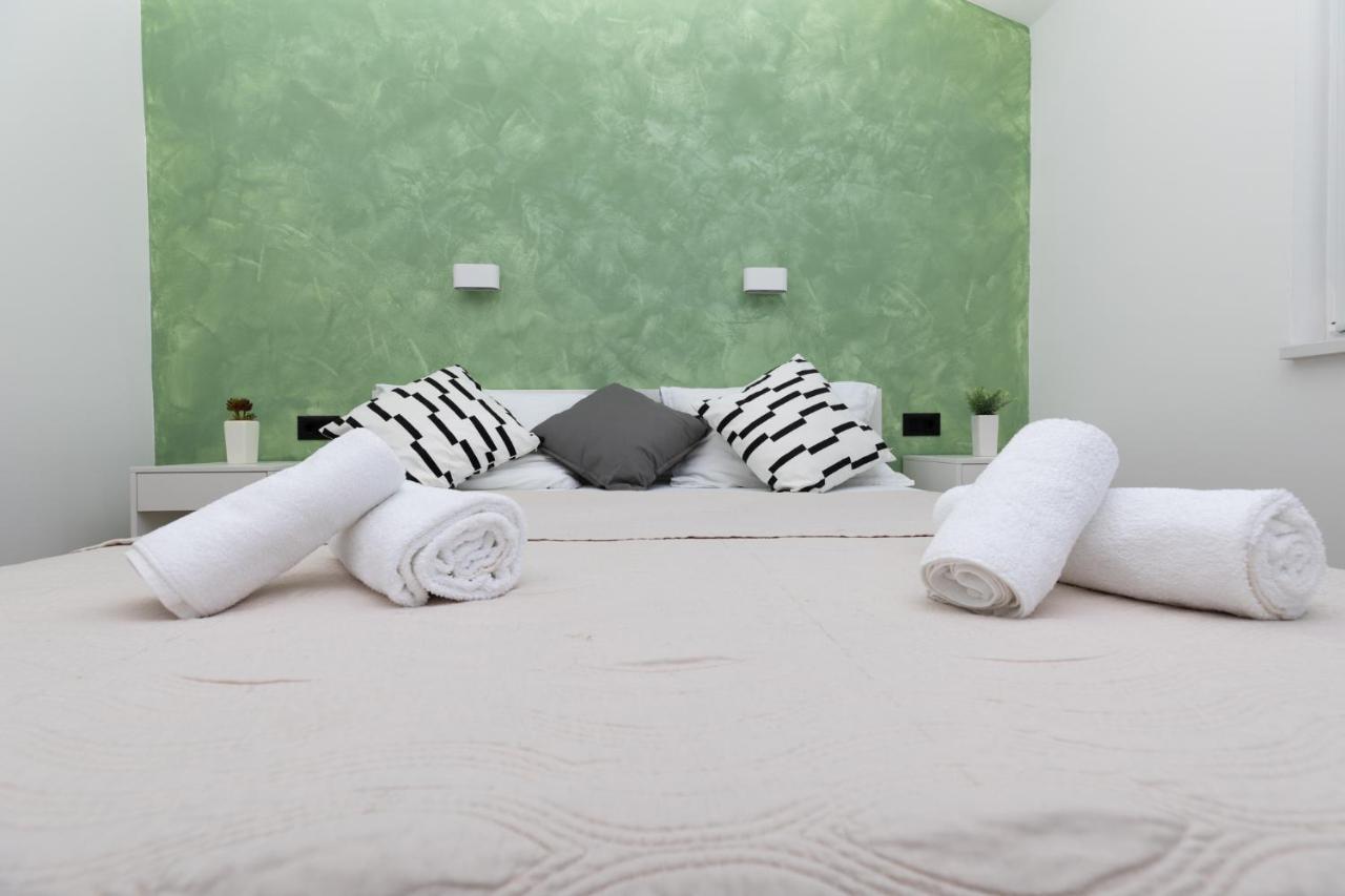 Apartments Ban Mimice Bagian luar foto