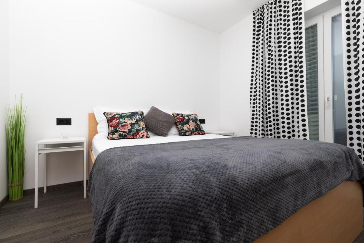 Apartments Ban Mimice Bagian luar foto