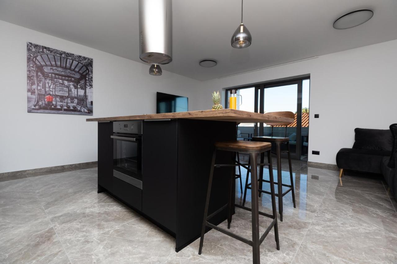 Apartments Ban Mimice Bagian luar foto