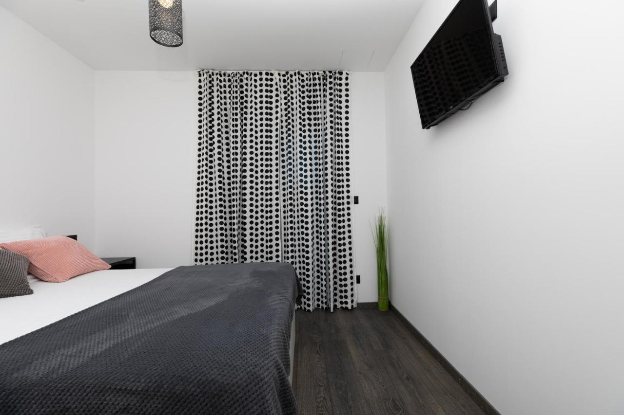 Apartments Ban Mimice Bagian luar foto